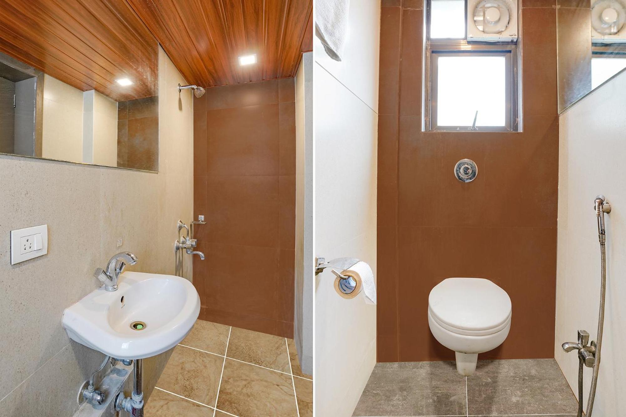 Hotel Gargi Deluxe Пюн Екстериор снимка